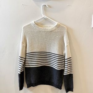 Women’s sweater size S